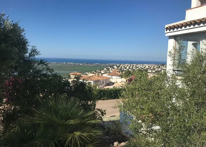 Casa Lina Belavista